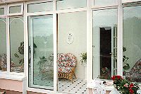Aisling Heights B&B, 
Clogheen Meadows, 
Clonakilty, 
Co. Cork,
Irlanda.