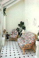 Aisling Heights B&B, 
Clogheen Meadows, 
Clonakilty, 
Co. Cork,
Irlanda.