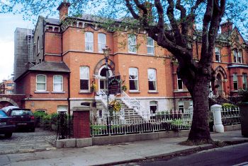 Roxford Lodge Hotel, 
46 Northumberland Road, 
Ballsbridge, 
Dublin 4