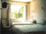 Askill B&B, 
86 Stillorgan Grove, 
Blackrock, 
Co. Dublin,
Irlanda