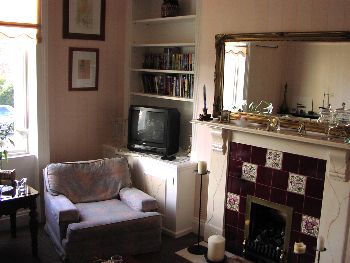 Colette Carter B&B,
32 Annesley Park,
Ranelagh,
Dublin 6