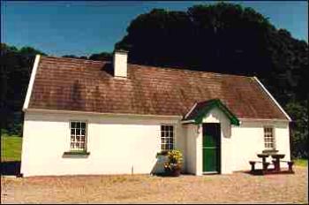 Killarney Lakeland self Catering Cottages, 
Muckross, 
Killarney, 
Co. Kerry.