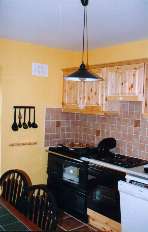 Mount Brandon Self Catering Cottages, 
Mount Brandon, 
Tinnahinch, 
Graiguenamanagh, 
Co. Kilkenny, 
Irlanda.