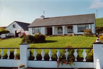 The Three Arches B&B,
Askelane,
Louisburgh,
Co. Mayo,
Ireland.