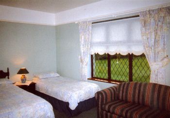 Barden Lodge, 
Whitecross, 
Julianstown, 
Co. Meath, Ireland.