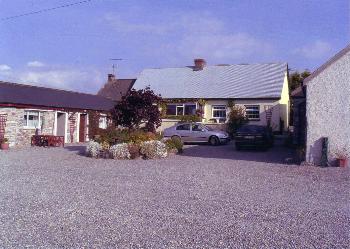T�r na n�g, 
Ballyea, 
Cahir, 
Co. Tipperary.