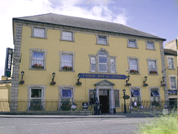 Cahir House Hotel, 
The Square, 
Cahir, 
Co. Tipperary,
Irland