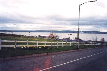 Entrance to Ferry 
View from Bedroom & Sitting Room,
Cois na Sionna B&B,
Ferry Junction,
Killimer,
Kilrush, 
Co. Clare,
Irlanda