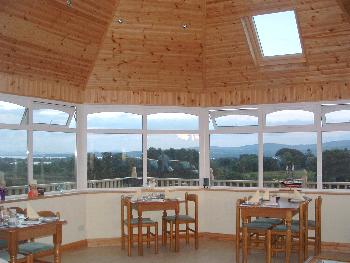 Sunrise Bed and Breakfast, 
Mountshannon, 
Co. Clare,
Irlanda
