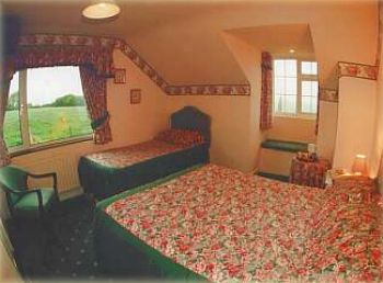 Rivermount House B&B,
Barrells Cross,
Kinsale,
Co. Cork,
Irlanda