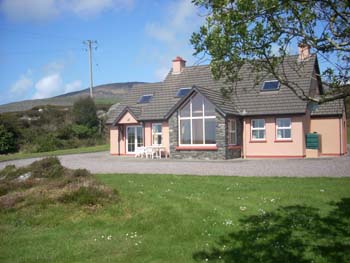Hillcrest Self Catering Accommodation, 
Cape View, 
Coorydorigan, 
Schull, 
Co. Cork,
Irlanda