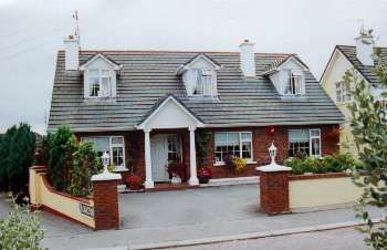Sea Breeze B&B, 
Featherbed Lane, 
Kinsale, 
Co. Cork,
Irland