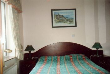 Sea Breeze B&B, 
Featherbed Lane, 
Kinsale, 
Co. Cork,
Irland