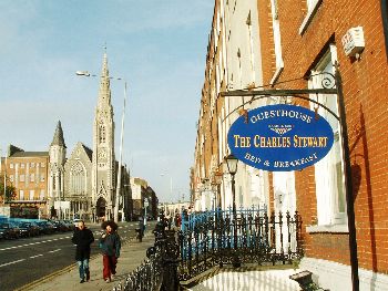 The Charles Stewart Guest House,
5/6 Parnell Square East,
Dublin 1,
Irland.