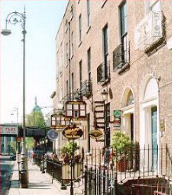 Globetrotters Tourist Hostel,
46 Lower Gardiner Street,
Dublin 1, 
Ireland