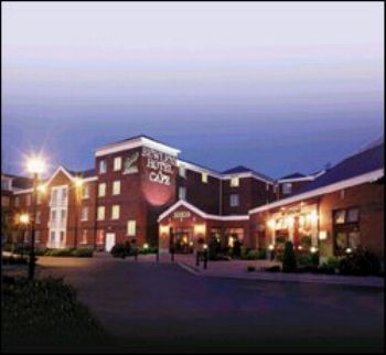 Bewleys Hôtel Newlands Cross, 
Naas Road (N7),
Newlands Cross,
Dublin 22,
Irlande