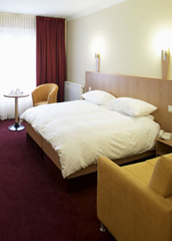 Bewleys Hôtel Newlands Cross, 
Naas Road (N7),
Newlands Cross,
Dublin 22,
Irlande