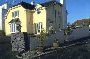 Claremount House B&B, 
Salthill, 
Co. Galway,
Irland.