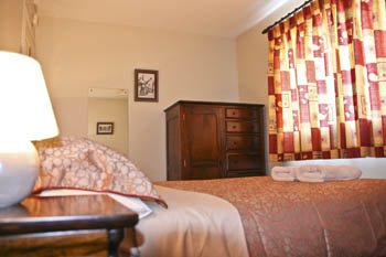 Bregagh House B&B,
Dean Street,
Kilkenny,
Co. Kilkenny,
Ireland.