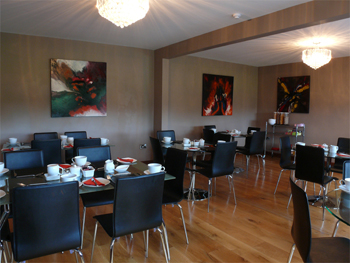 Abbey Lodge B&B, 
The Waterbarracks, 
Dean Street, 
Kilkenny Stadt, 
Co. Kilkenny,
Irland
