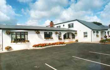 Rosemount B&B,
Dublin Road,
Dundalk,
Co Louth,
Irlanda