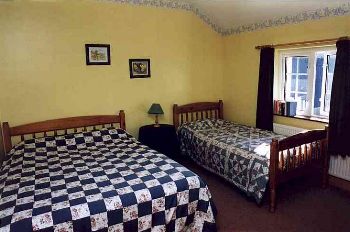 Annaharvey Farm B&B,
Tullamore, 
Co. Offaly,
Irland