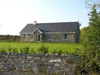 Grange Lodge Self Catering Accommodation,
Grange,
Strokestown,
Co. Roscommon,
Irland