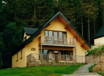 The Lodges Self Catering
at Aherlow House Hotel,
Glen of Aherlow, 
Co. Tipperary,
Irlanda
