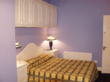 Arch House B&B,
The Square,
Cahir,
Co. Tipperary,
Irlanda