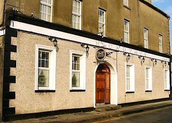 McCarthys B&B, 
1/2 College Street, 
Clonmel, 
Co. Tipperary,
Irlanda