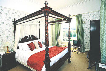 Newbay Country House & Restaurant, 
Newbay, 
Co. Wexford,
Irland